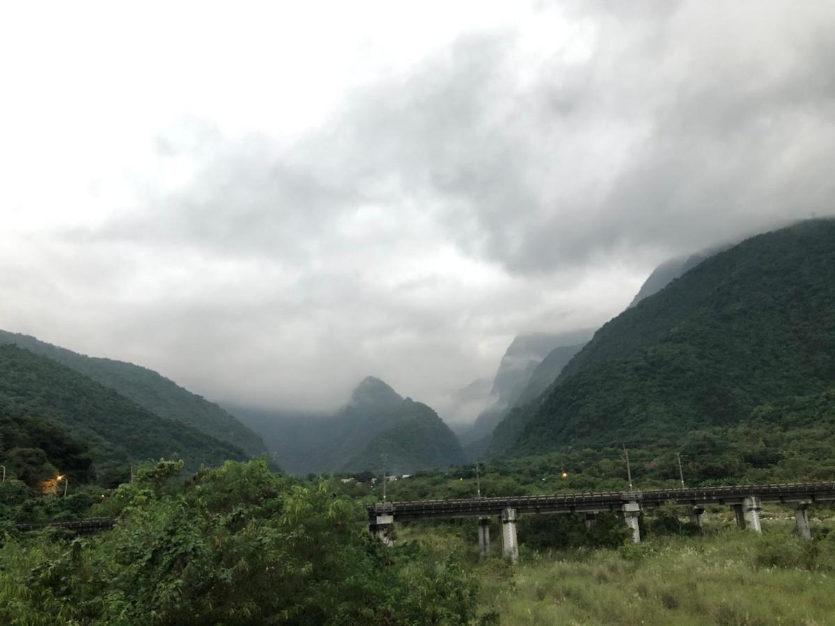 太魯閣惠宇民宿 Xincheng Township Esterno foto