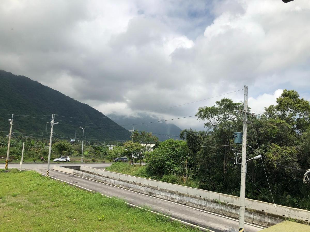 太魯閣惠宇民宿 Xincheng Township Esterno foto